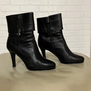 TAHARI Elegant above ankle platform boots. Size 7.5. Leather. 3.5 inches heel